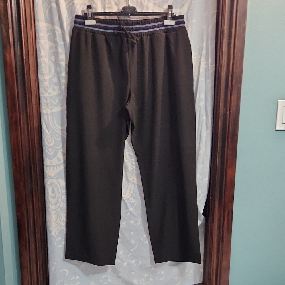 Stylish Black Lightweight Track Pants for Women